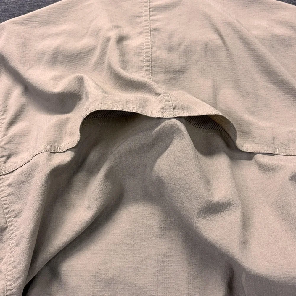The North Face‎ Shirt Mens XL Beige Nylon Long Sleeve Vented Fishing Outdoor